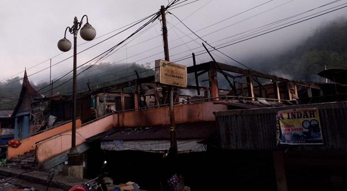 4 BERITA POPULER SUMBAR: 10 Kios Terbakar di Pasar Silungkang Sawahlunto & Razia SPBU di Solsel