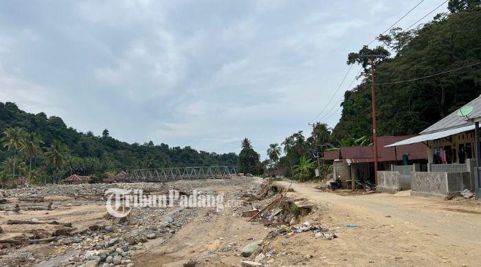 PASCA-BANJIR-Surau-Jamiaturrahmah-rata-ddurau-kini-d.jpg