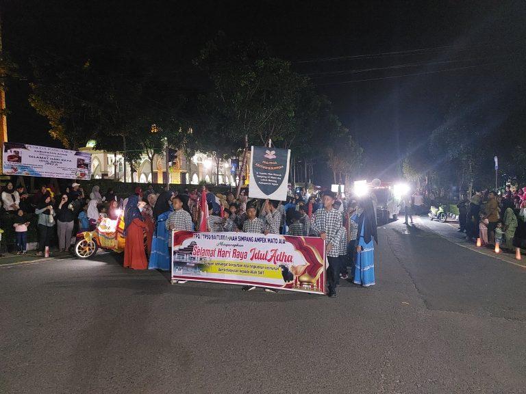 Pawai-Malam-Takbiran-Hari-Raya-Idul-Adha-Meriah-600-Peserta-Ambil-Bagian.jpg