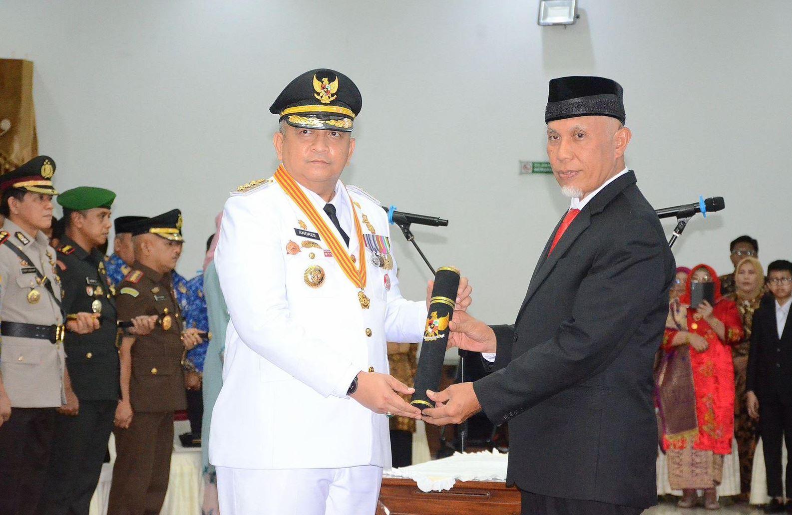 Pelantikan-Pj-Wali-Kota-Padang-Andree-Algamar.jpg