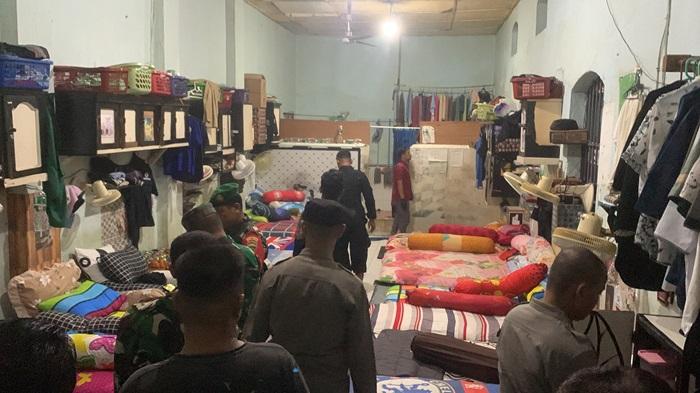 BREAKING NEWS: Petugas Gabungan Razia dan Tes Urine Warga Binaan di Lapas Kelas IIA Padang