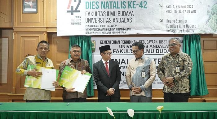 Penandatanganaktor-UNAND-Bupati-Solok-Selat.jpg