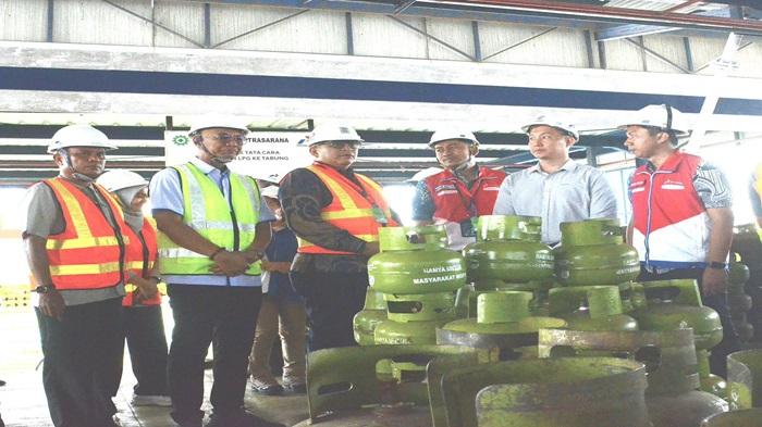 Sidak SPPBE di Padang, Pj Wako Pastikan Kualitas dan Kuantitas LPG 3 Kg Sesuai Standar