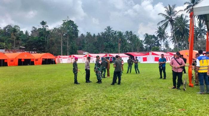 Persiapan-kedatangan-Presiden-RI-di-Lapangan-Limo.jpg