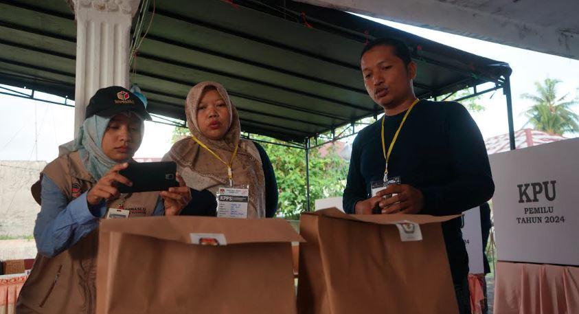 TPS 04 Kelurahan Taratak Pariaman Tengah Sudah Didatangi Sejumlah Pemilih