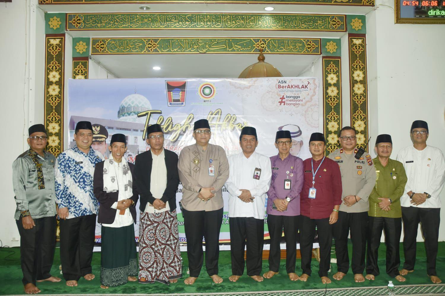 Pj-Wako-Padang-saat-acara-Peringatan-Maulid-Nabi-Muhammad.jpg