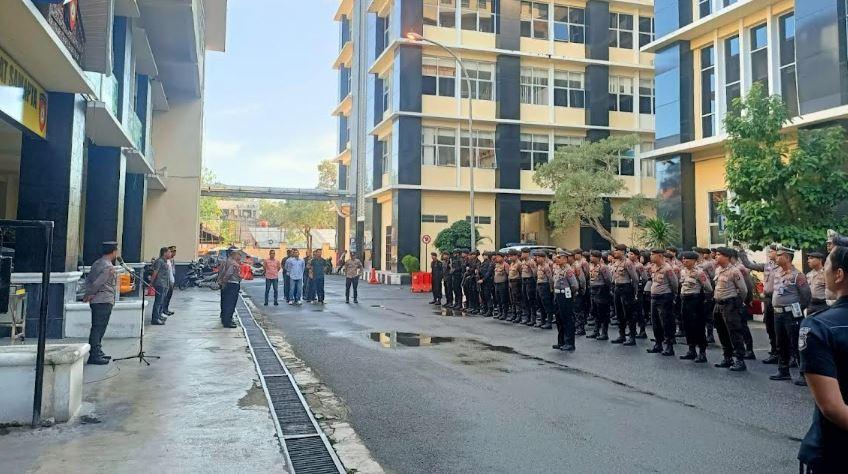Polda-Sumatera-Barat-Sumbar-melaksanakan-apel-pengamanan.jpg