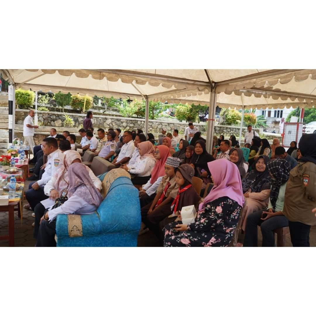 Pemkab Solok Selatan Bagikan 106 Peralatan Usaha Gratis kepada UMKM di Sangir Balai Janggo