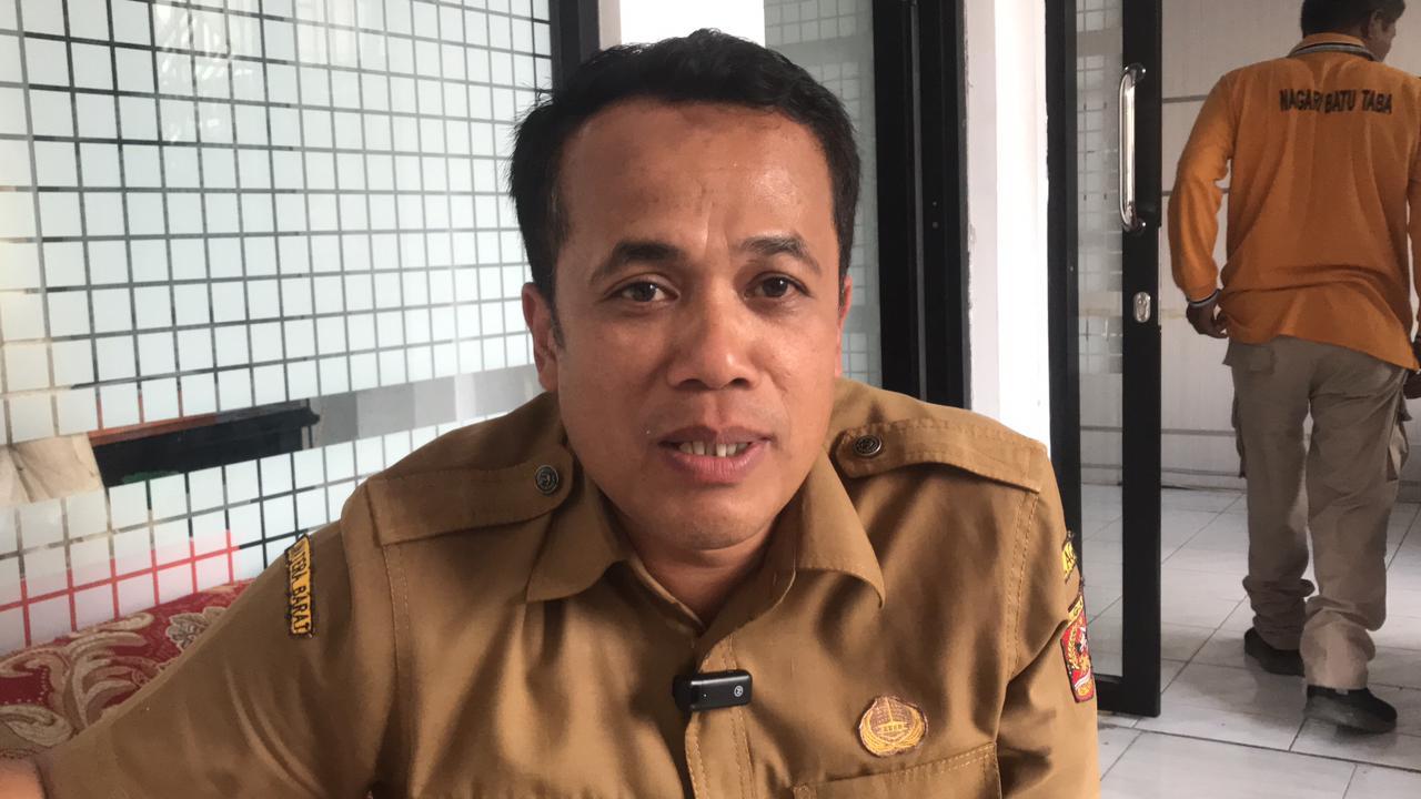 2 Aliran Sungai yang Mengairi Sawah Petani di Batu Taba Agam Mulai Mengering Akibat Kemarau