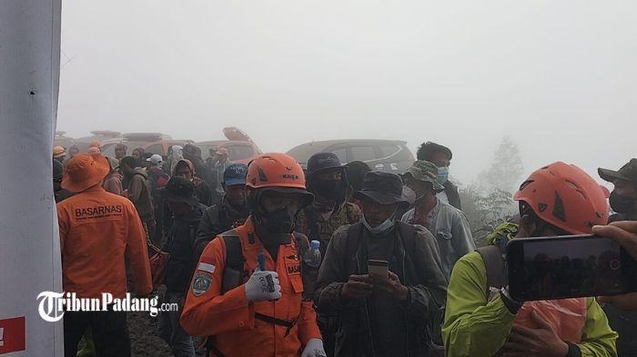 Semua-Pendaki-Gunung-Marapi-Berhasil-Ditemukan-Petugas-Posisi-Sudah-Dikantongi.jpg