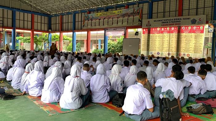 Suasana-Masa-Pengenalan-Lingkungan-Sekolah.jpg
