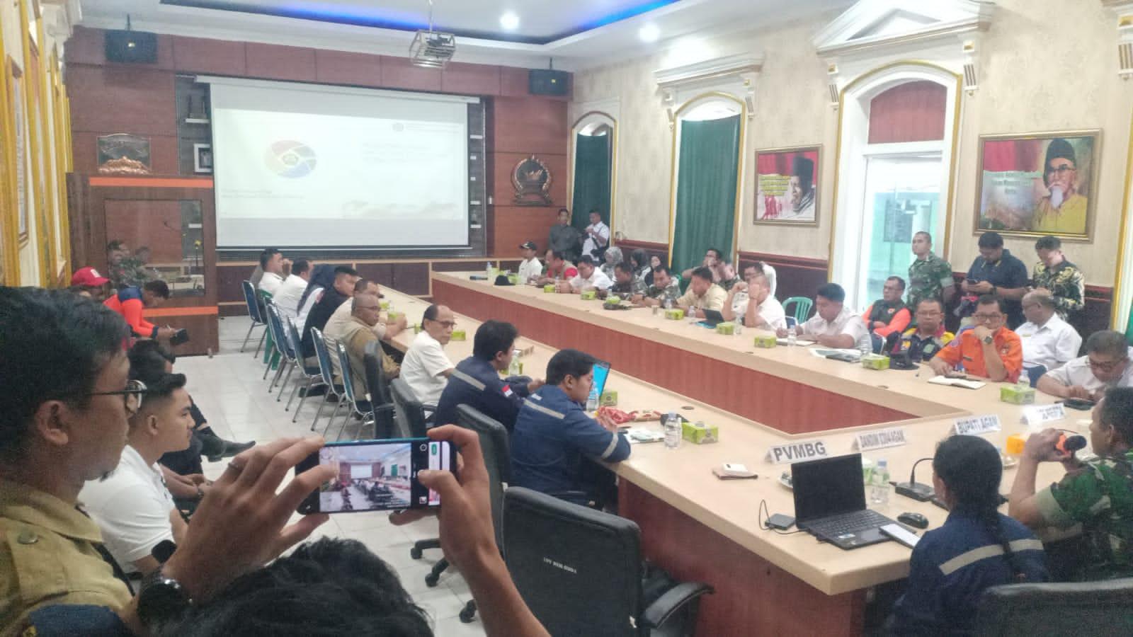 Gunung Marapi Masih Level III, Pemkab Agam Perpanjang Status Tanggap Bencana Sebulan