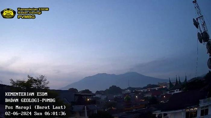 Visualisasi-Gunung-Marapi-dari-Kota-Bukittinggi-Minggu-262024.jpg