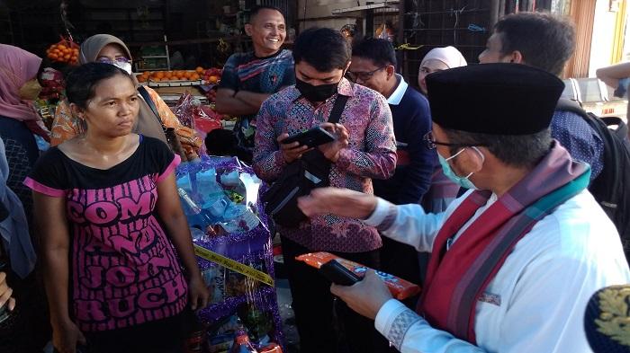 Cek Parsel Lebaran, Walikota Padang Temukan Ada Makanan yang Tidak Dicantumkan Tanggal Kadaluarsanya