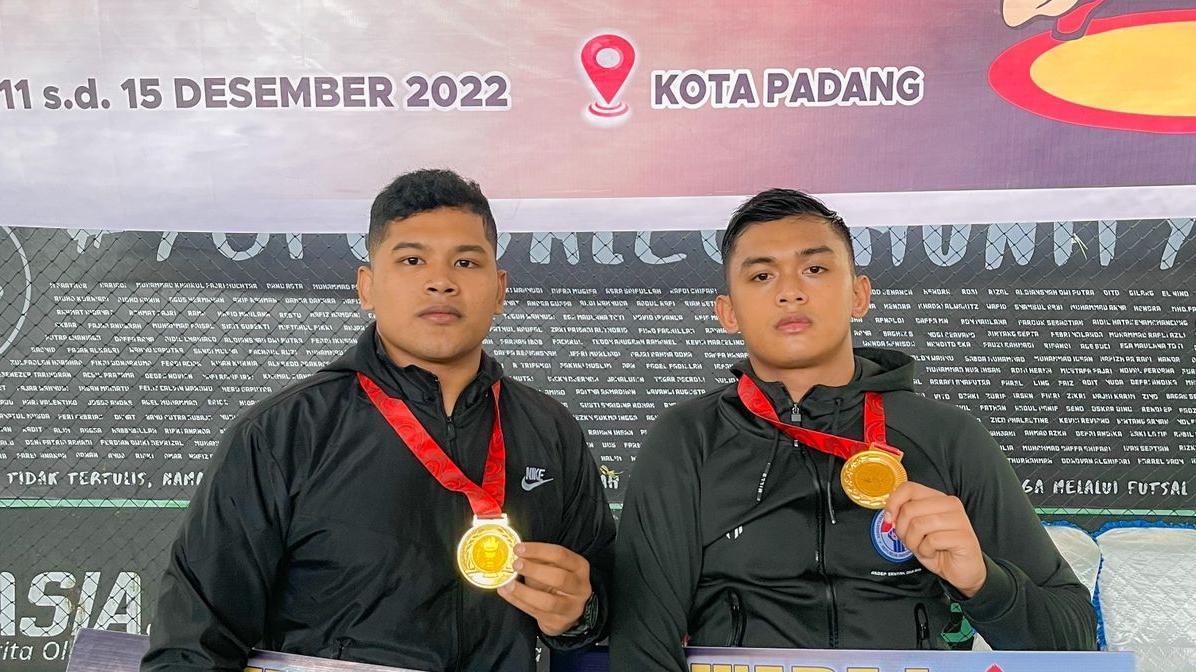 Dua Personel Polda Sumbar Raih Medali Emas Kejurnas Gulat di Padang