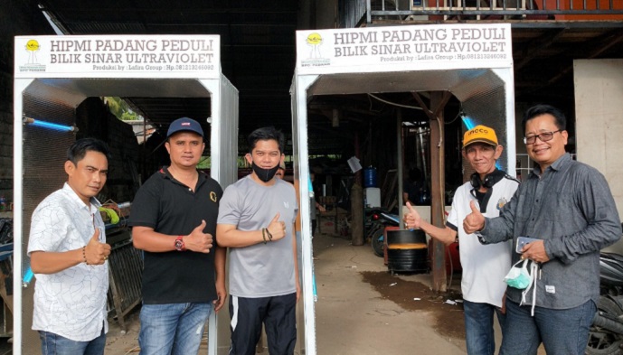 HIPMI Padang Buat Bilik Ultraviolet, Diyakini Mampu Bersihkan Virus Corona dalam Hitungan Detik