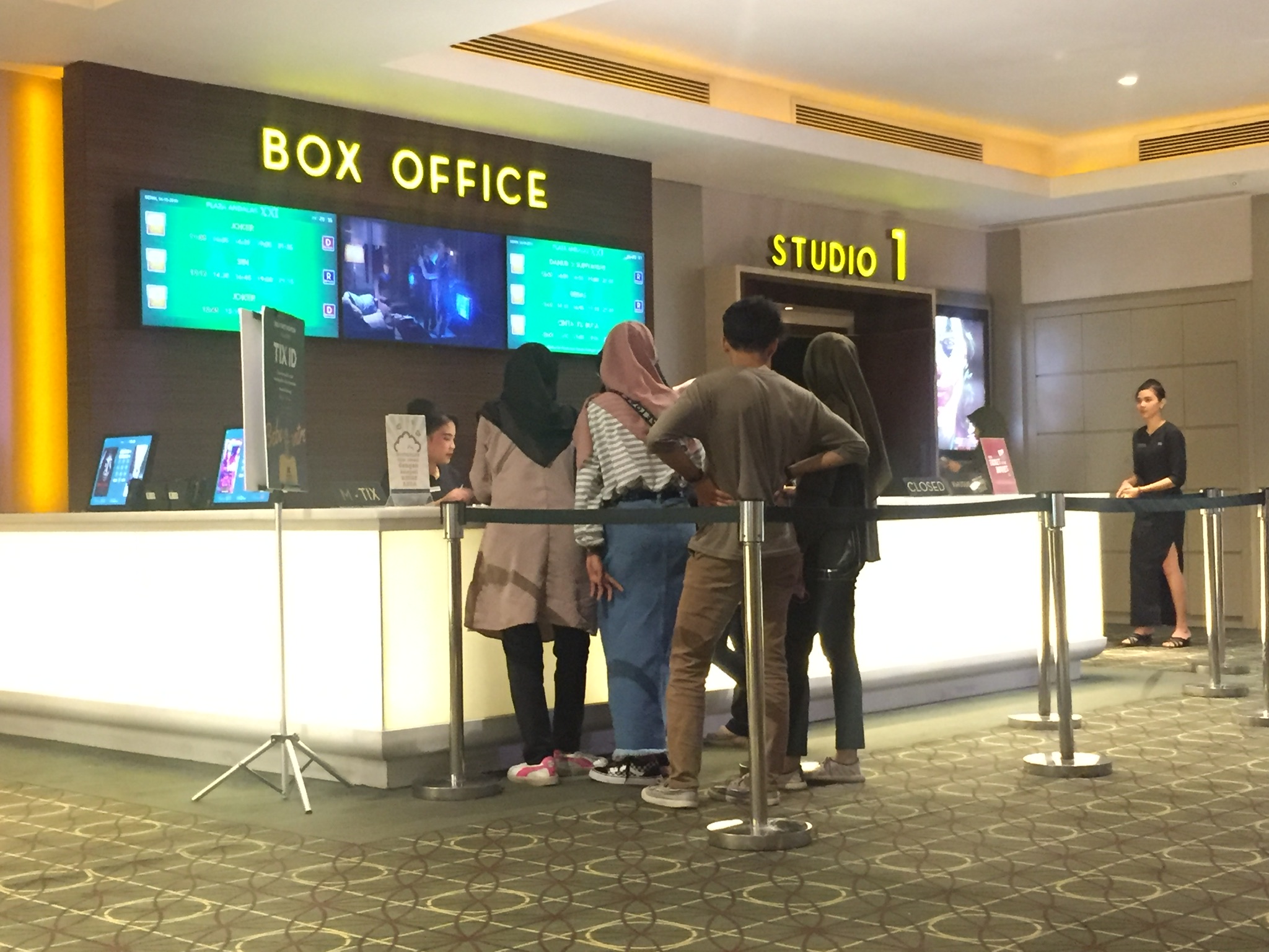 bioskop-xxi-transmart-kota-padang-rabu-13112019.jpg