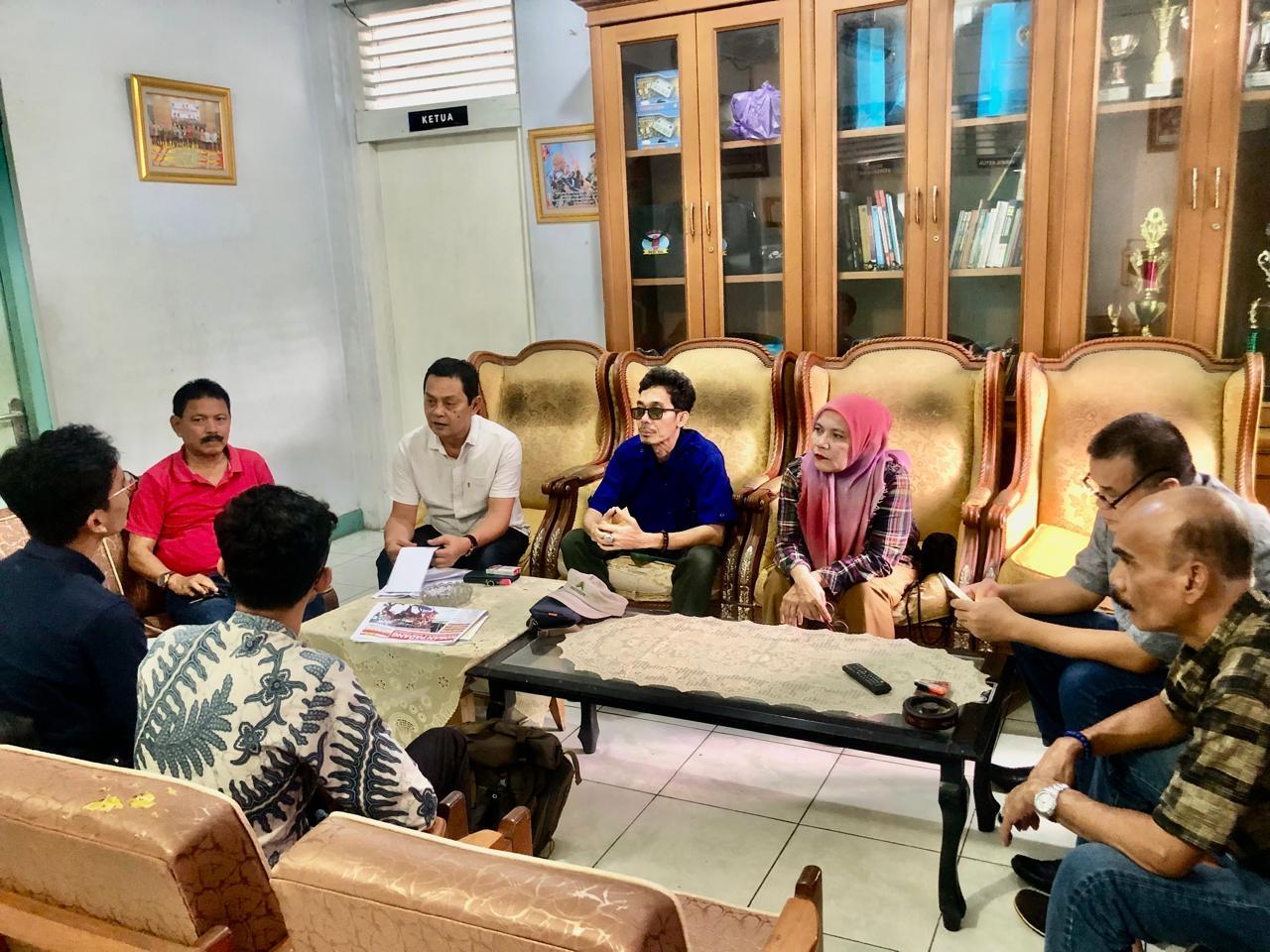 BEM Unand Kunjungi PWI Sumbar, Bahas Debat Kandidat Pilkada, hingga Diskusi Peran Media Massa