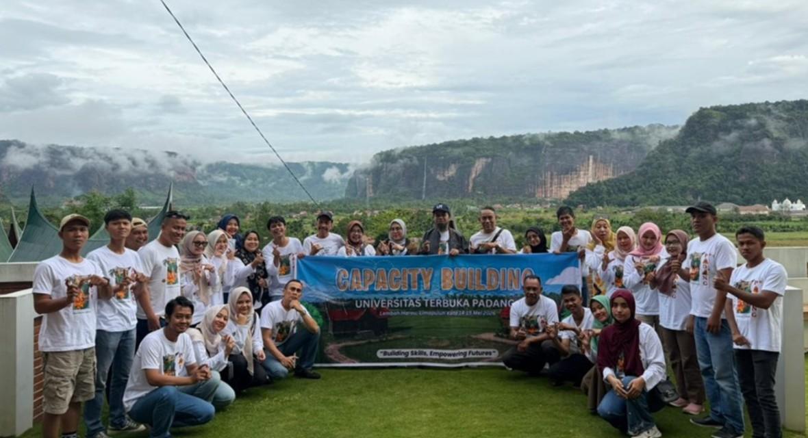 UT Padang Gelar Capacity Building 2026 di Lembah Harau, Perkuat Kebersamaan dan Budaya Kerja Positif
