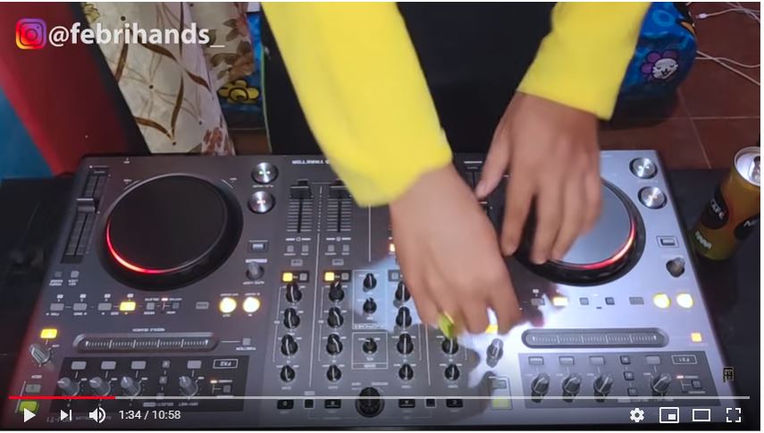 dj-minang-rantau-den-pajauah-lirik-download-lagu-minang-rayola-dan-ipank-hingga-andre-respati.jpg