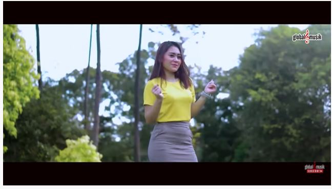 download-lagu-vita-alvia-ku-puja-puja.jpg
