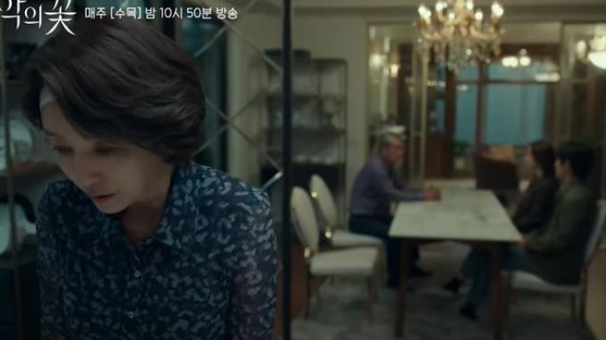 drama-korea-flower-of-evil-episode-13-copy.jpg