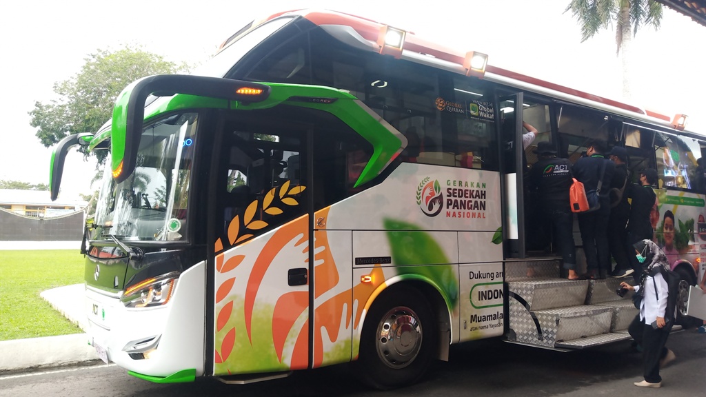 food-bus-dari-act-akan-berkeliling-ke-seluruh-wilayah-sumbar-selama-sebulan-ke-depan.jpg