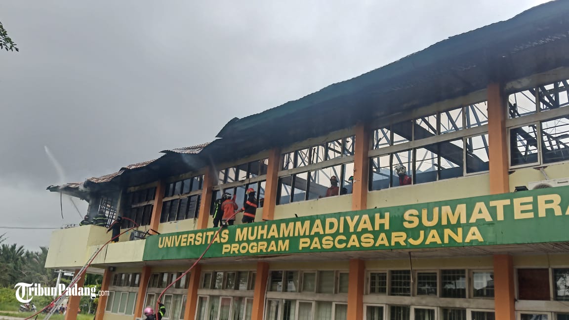 gedung-pascasarjana-umsb-padang-terbakar-pada-kamis-30-april-2020.jpg