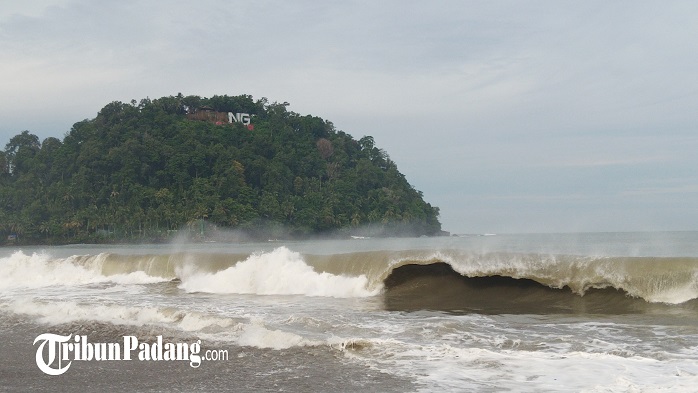 ilustrasi-gelombang-atau-ombak-di-pantai-padang.jpg