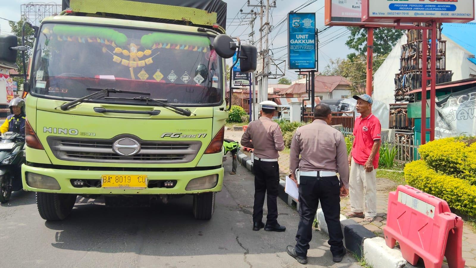 Kesaksian Warga Soal Laka Maut di Bukittinggi, Dengar Teriakan dan Melihat Ibu-Ibu Bersimbah Darah