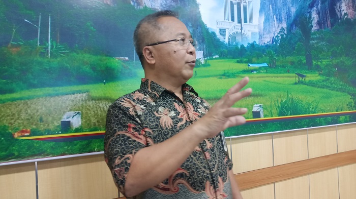 kepala-bps-sumatra-barat-sumbar-sukardi-mengatakan-datajpg.jpg