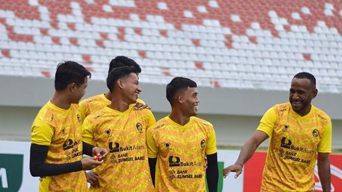 latihan-sriwijaya-fc-sebagai-persiapan-liga-2-2021.jpg