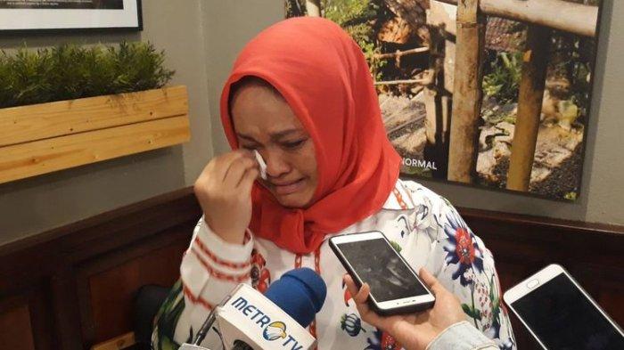 Mantan Caleg Gerindra Ini Menangis, Dipecat Sehari Sebelum Pelantikan Anggota DPRD Sulsel