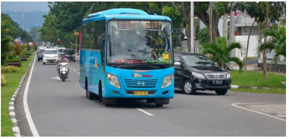 pemko-padang-wajibkan-penumpang-trans-padang-bayar-pakai-brizzi-ternyata-ini-alasan-pilih-e-money.jpg