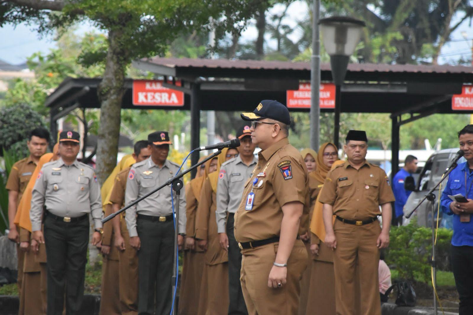 Andree Algamar Apresiasi ASN Pemko Padang, Gunakan Atribut Lengkap saat Apel Pagi