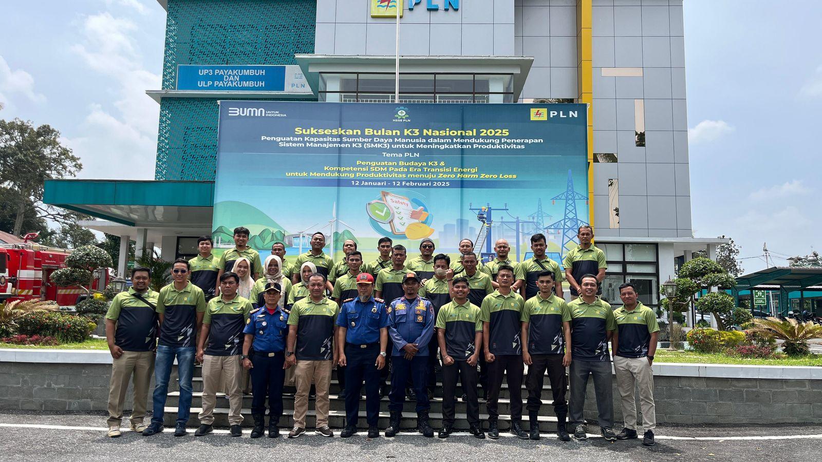 Semarak Bulan K3 Nasional 2025, PLN UP3 Payakumbuh Gelar Simulasi Tanggap Darurat Kebakaran