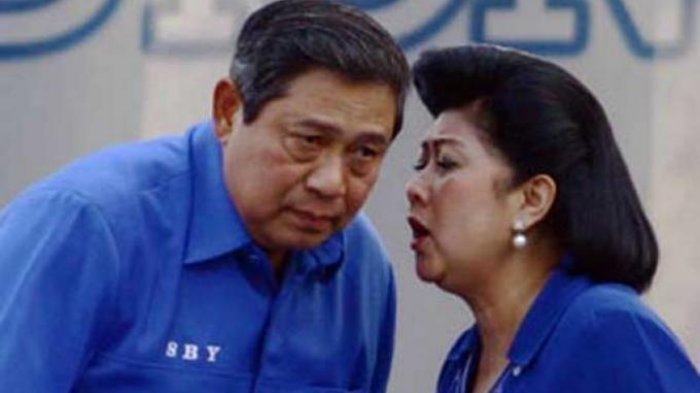 presiden-ke-6-ri-sby-dan-sang-istri-ani-yudhoyono.jpg