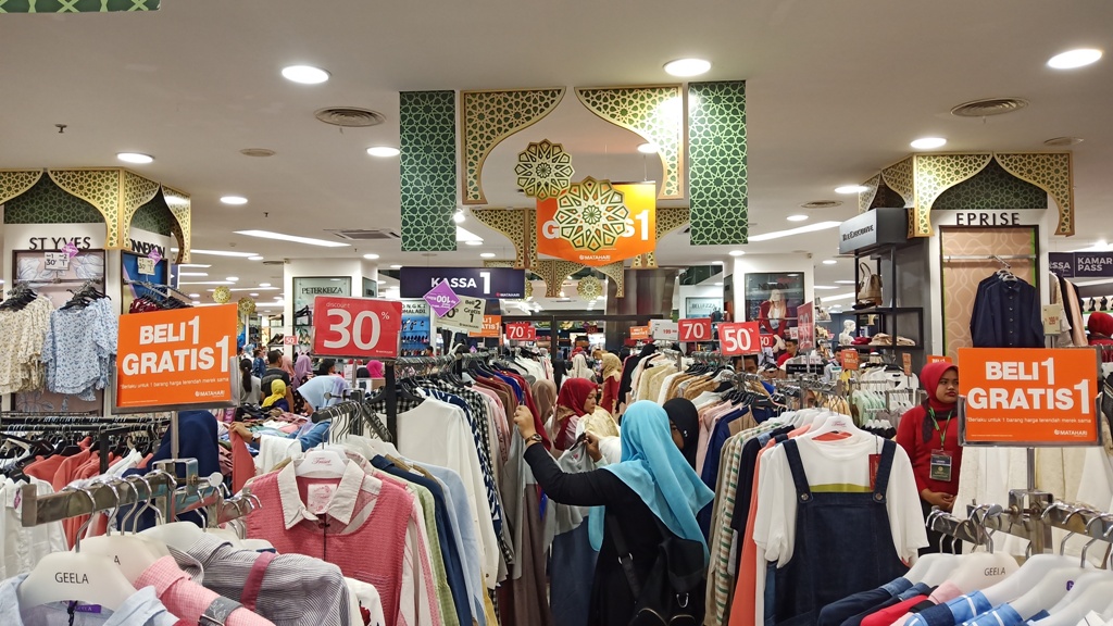 promo-lebaran-midnight-sale-hingga-bazar-clearance-saledi-matahari-basko-grand-mall.jpg