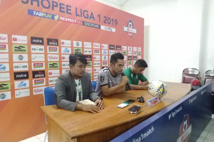 Adu Taktik Pelatih Beda Generasi PSS Sleman Vs Persebaya, Seto Ungkap Diajari Djanur Saat Kursus