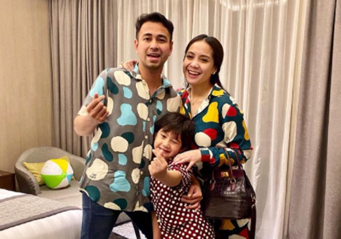 Nagita Slavina Umumkan Kehamilan, Rafathar Siap Jadi Kakak