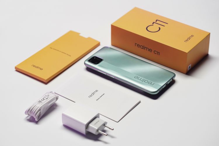 realme-c11-dan-isi-dari-kotak-penjualan.jpg