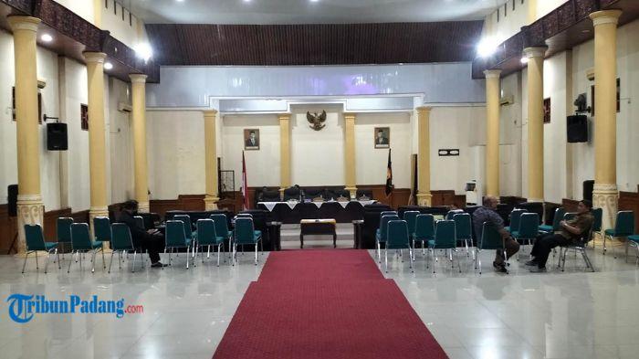 Sudah 2 Hari Diundur, Malam Ini Pemko dan DPRD Pariaman akan Sahkan RAPBD 2024
