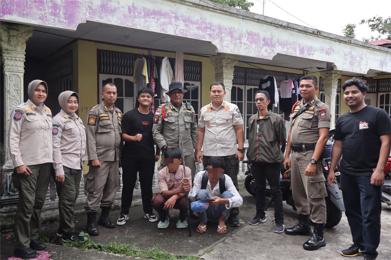 satpol-pp-kota-padang-21112025.jpg