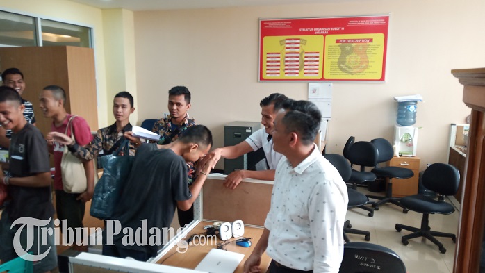 Berstatus Tersangka, 3 Mahasiswa yang Ditangkap Usai Demo di DPRD Sumbar Dibolehkan Pulang