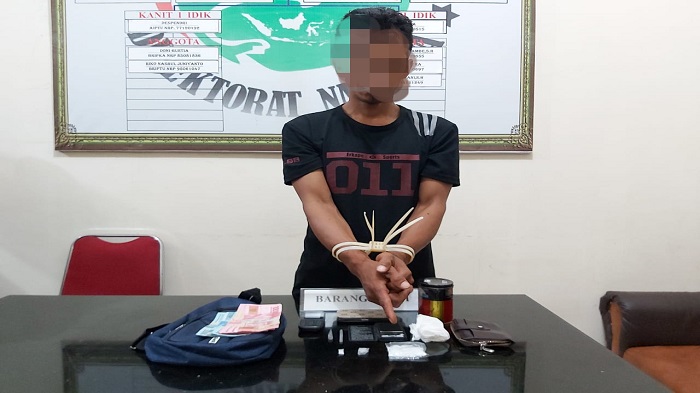 terduga-pelaku-penyalahgunaan-narkotika-jenis-shabu-berinisial-jm.jpg