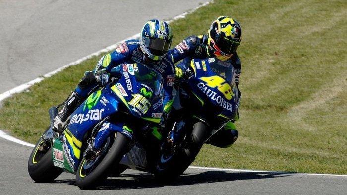 valentino-rossi-vs-sete-gibernau-di-motogp-jerez-2005.jpg