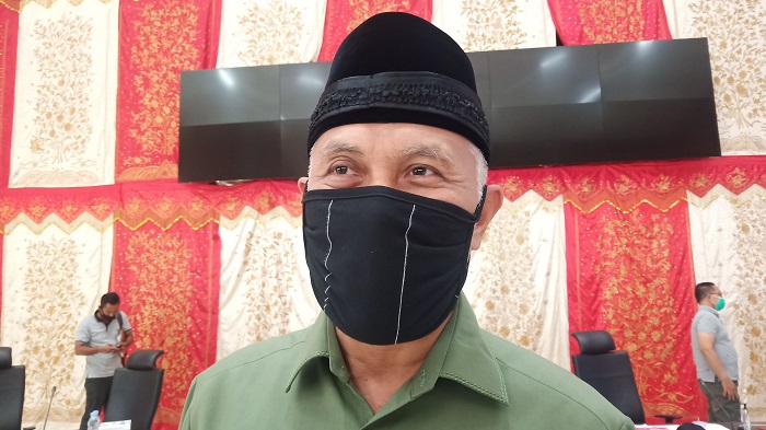 walikota-padang-mahyeldijpg.jpg