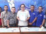 Alkudri-mengambil-formulir-pendaftaran-penjaringan-bakal-calon-Wali-Kota-Padang.jpg