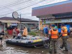 Banjir-Masih-Terjadi-di-Kawasan-Dodok-Tunggul-Hitam-Warga-Surutnya-Sedikit.jpg