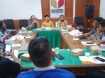 Bawaslu-Sumbar-rapat-evaluasi-Kelompok-Kerja-Pokja-politisasi-SARA-politik-identitas.jpg